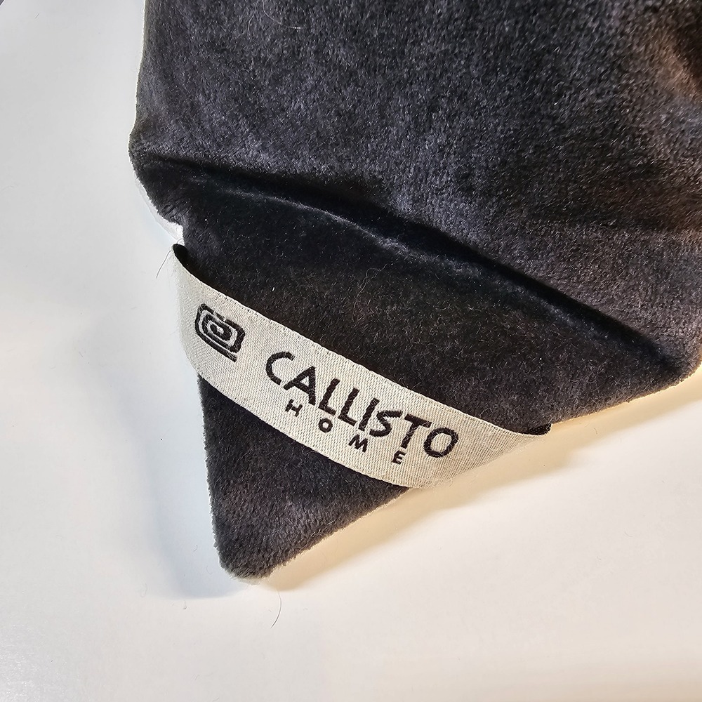 Callisto Home Crackled Velvet Down Filled Decorative Luxury Throw Pillow‎ 22x22 - Picture 4 of 8